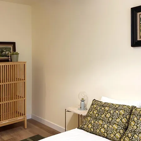 Parkside Retreats At 1880 House * 베르메오