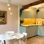 Apartment Parkside Retreats At 1880 House Bermeo