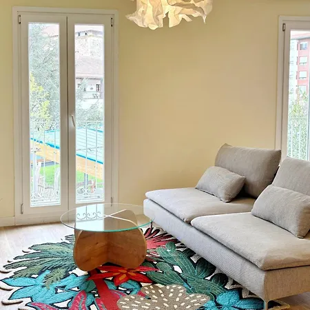 Parkside Retreats At 1880 House *